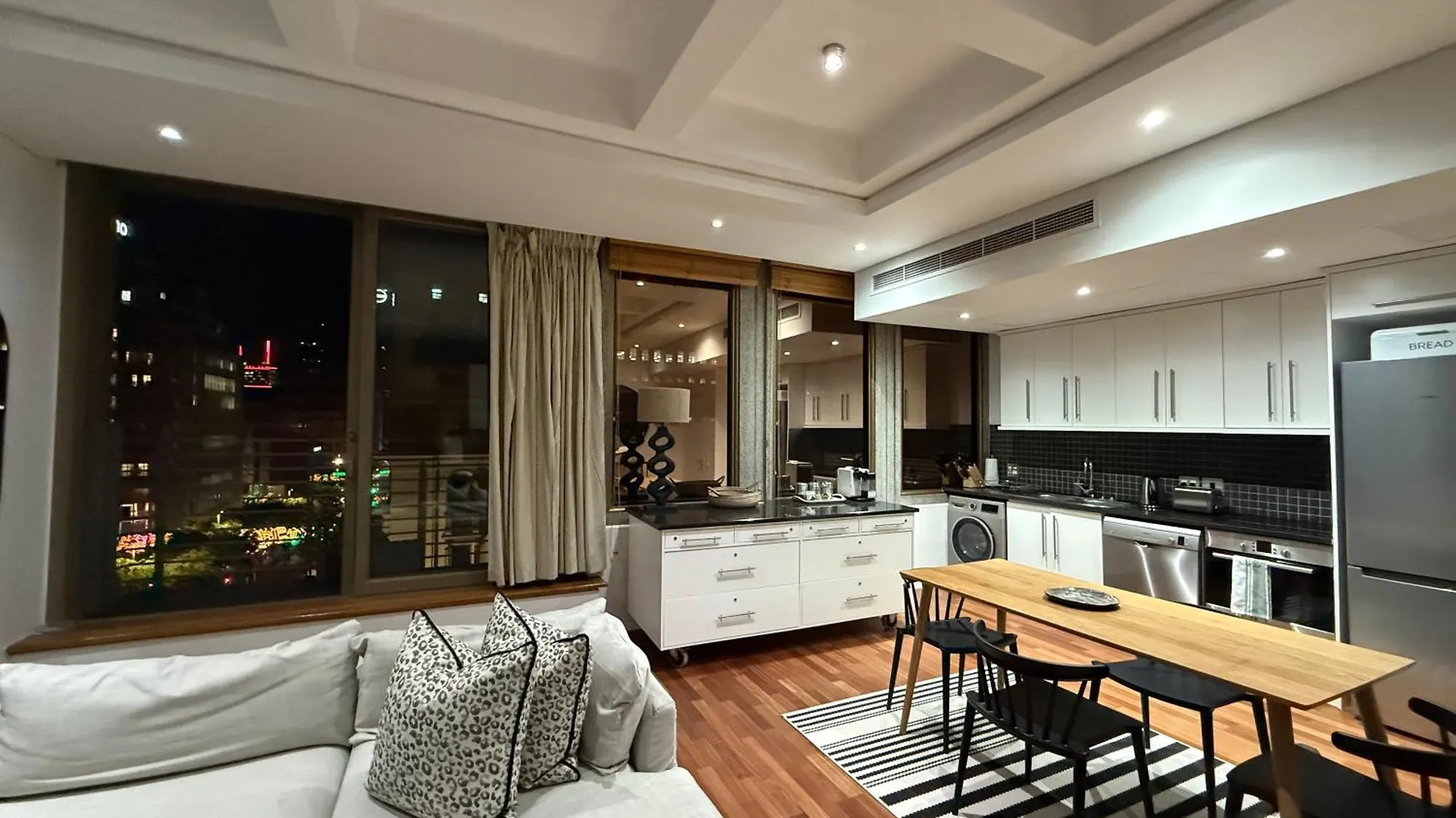 #507 Cartwright - Modern City Apartment Cape Town South Africa